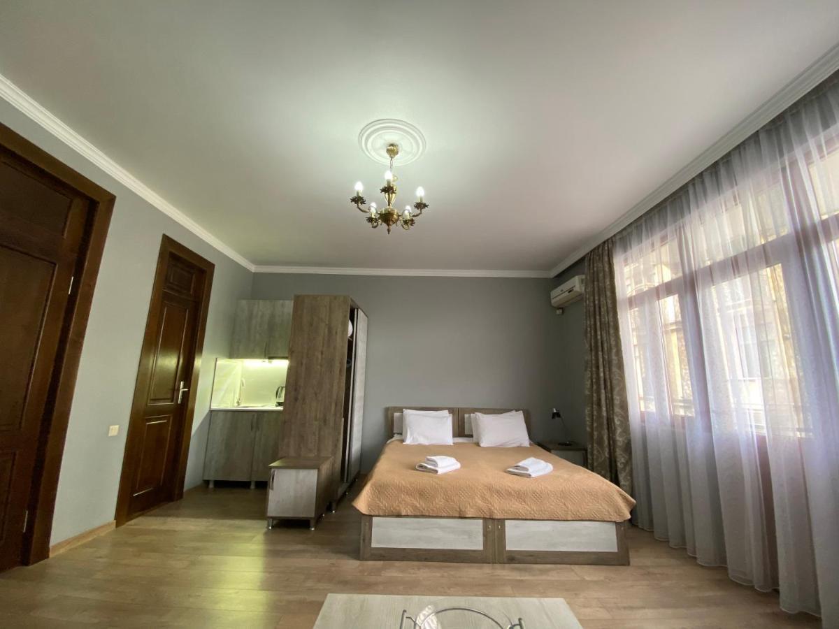 Cozy Studio On Europe Square Batumi Eksteriør bilde